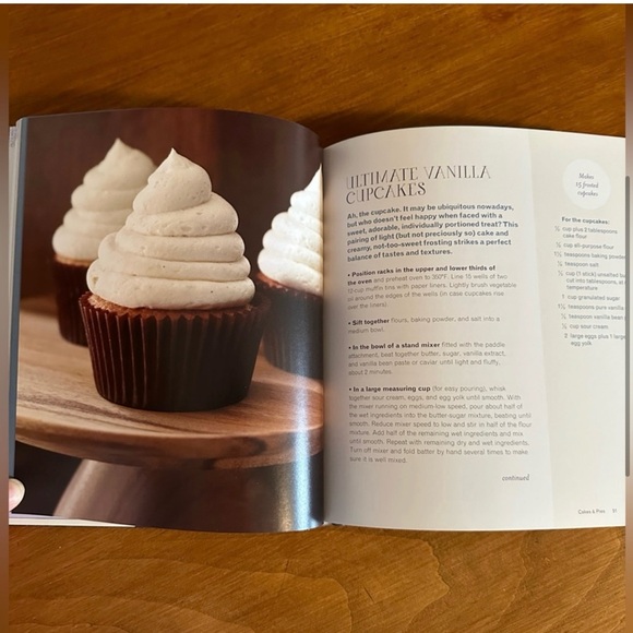 CUPCAKES COOKBOOK, MACAROONS COOKBOOK, PURE VANILLA COOKBOOK (ALL 3 HARDBACK) - Picture 6 of 15